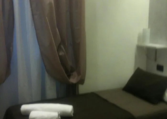 Konukevi Romance Cosimato Trastevere 3*